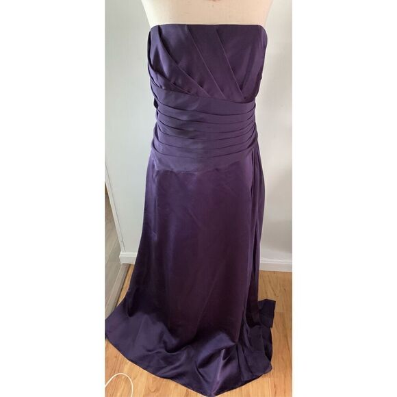 David's Bridal Dresses & Skirts - David’s bridal purple dress long size 14 f13573